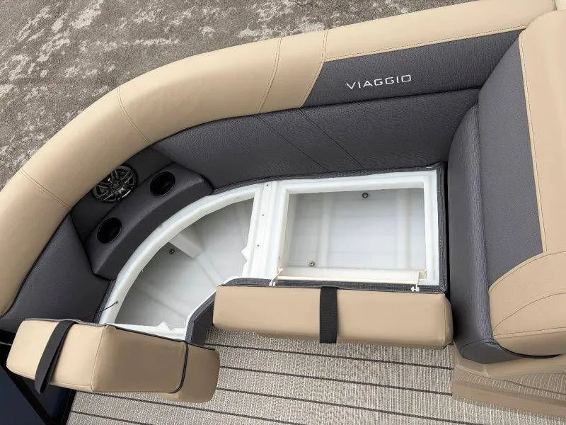 Slide: The Image of Viaggio Lago V20R 2026 - 29