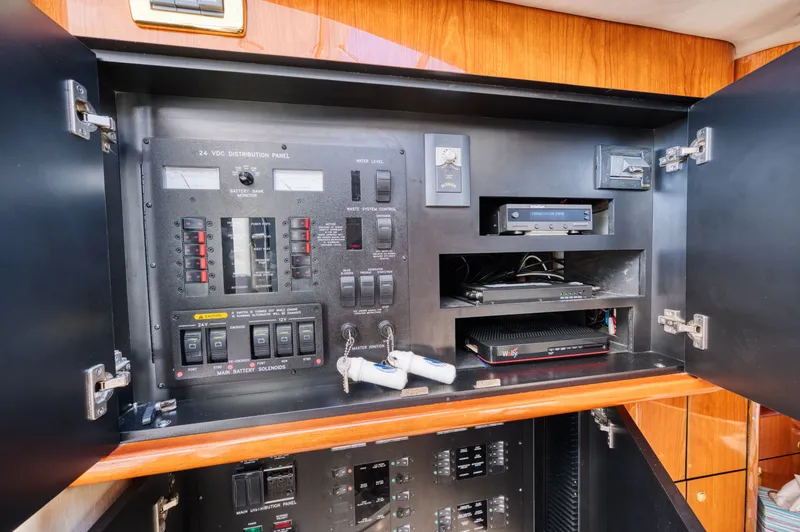 Slide: The Image of Sea Ray Sundancer 510 2001 - 42