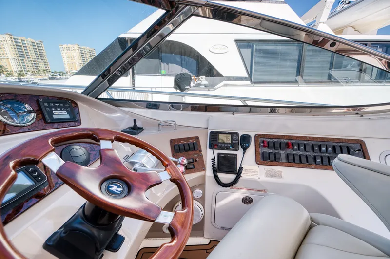 Slide: The Image of Sea Ray Sundancer 510 2001 - 64