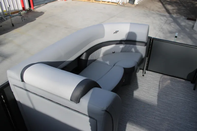 Slide: The Image of Luxurious seating on 2026 Starcraft EXS 3 Q boat, featuring modern design and comfort. - 5