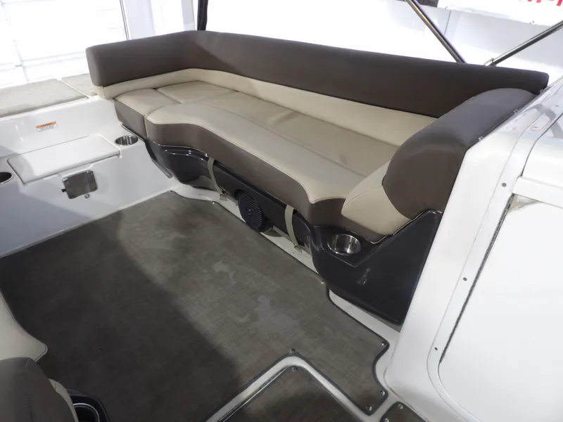 Slide: The Image of Bayliner XR-7 2017 - 22