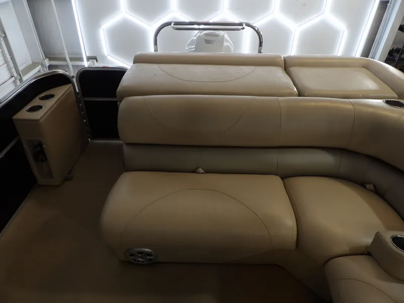 Slide: The Image of Xcursion X23C 2013 - 19