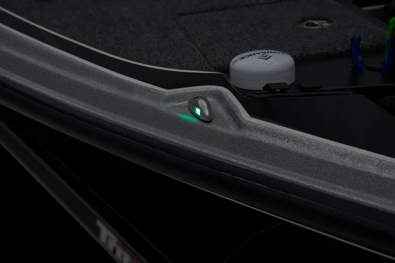 Slide: The Image of Triton 21XP Patriot 2026 - 79