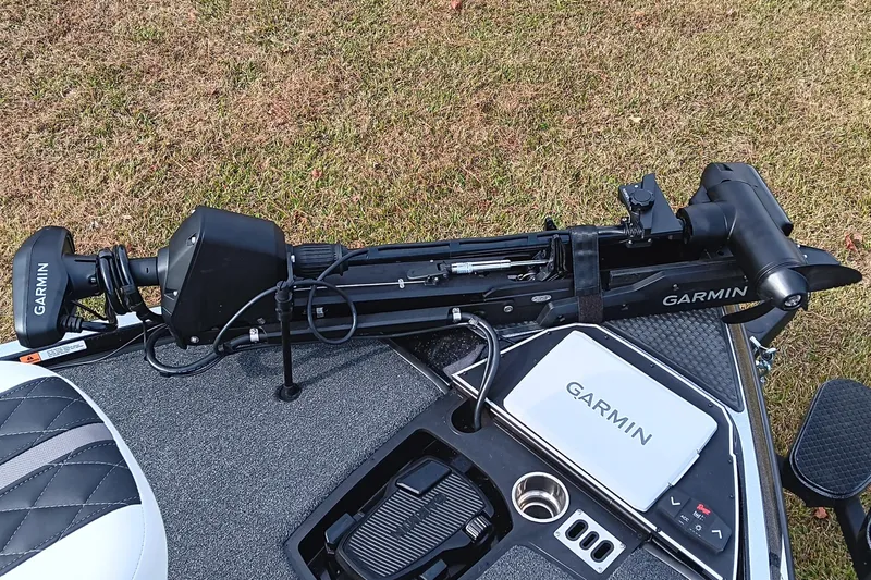 Slide: The Image of 2026 Ranger Z521R Cup-Equipped boat with Garmin electronics on deck. - 12