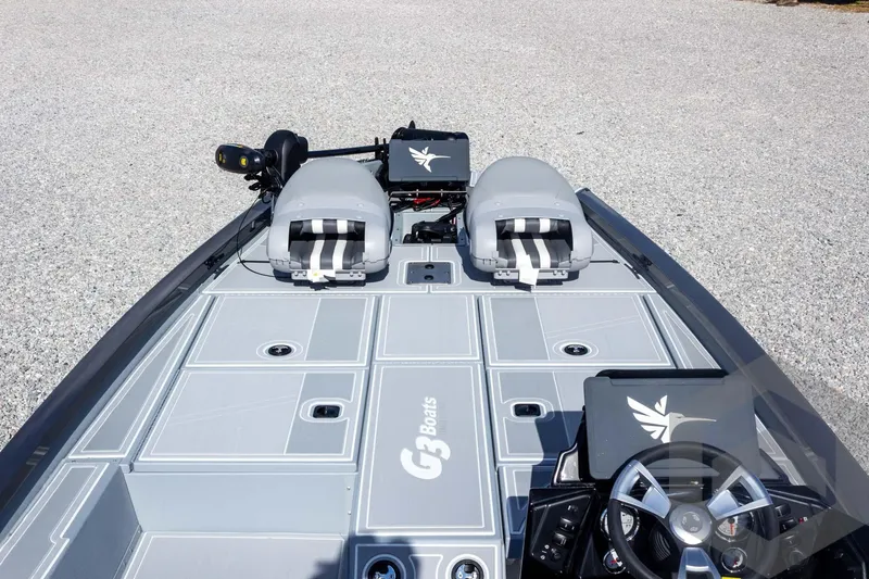 Slide: The Image of 2026 G3 Sportsman 1910 SE boat interior with dual seats and steering console. - 26
