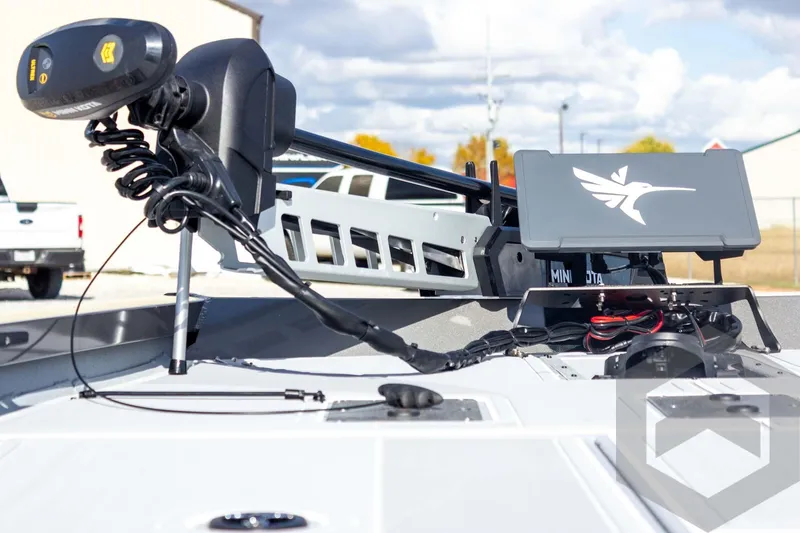 Slide: The Image of 2026 G3 Sportsman 1910 SE boat with advanced trolling motor and control panel. - 31