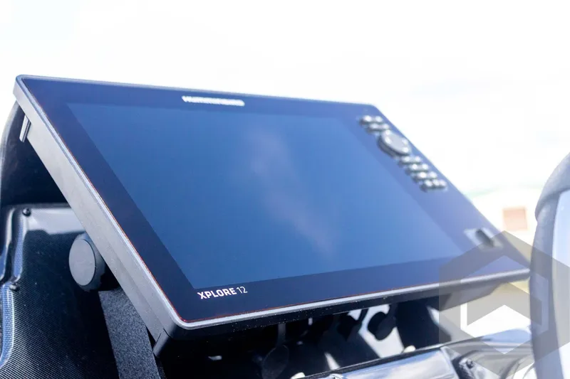 Slide: The Image of 2026 G3 Sportsman 1910 SE boat with Xplore 12 navigation display. - 48