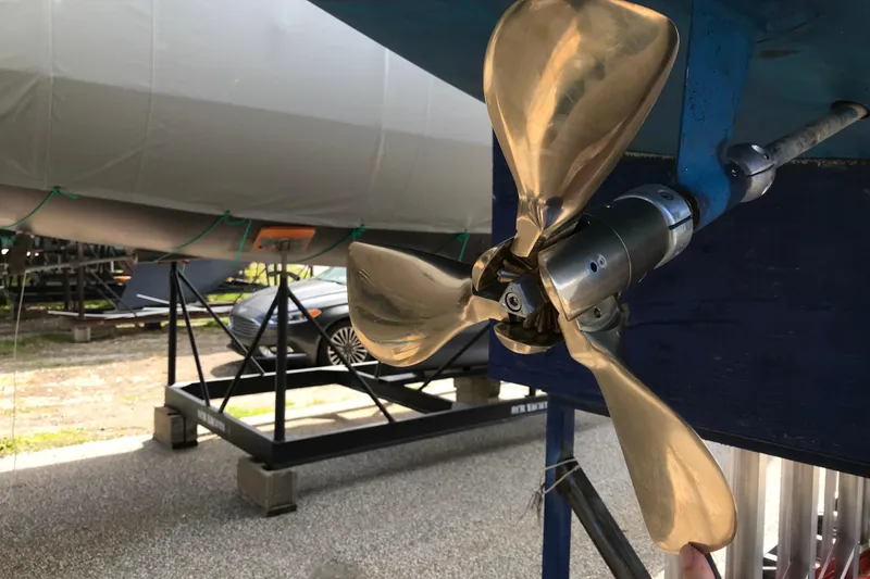 Slide: The Image of Propeller of 1985 Express Yachting Express 30 yacht in dry dock. - 46