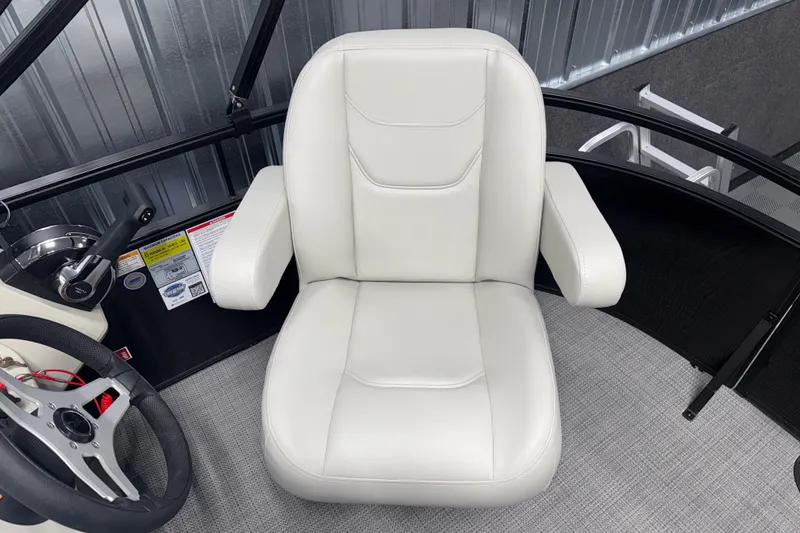 Slide: The Image of Captain's chair on 2026 SunChaser Vista 16 Fish boat, featuring sleek design and comfortable seating. - 7