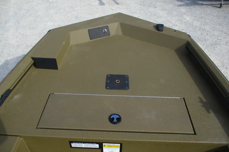 Slide: The Image of 2026 Avid 16 Commander boat deck with storage compartments and mounting points. - 9