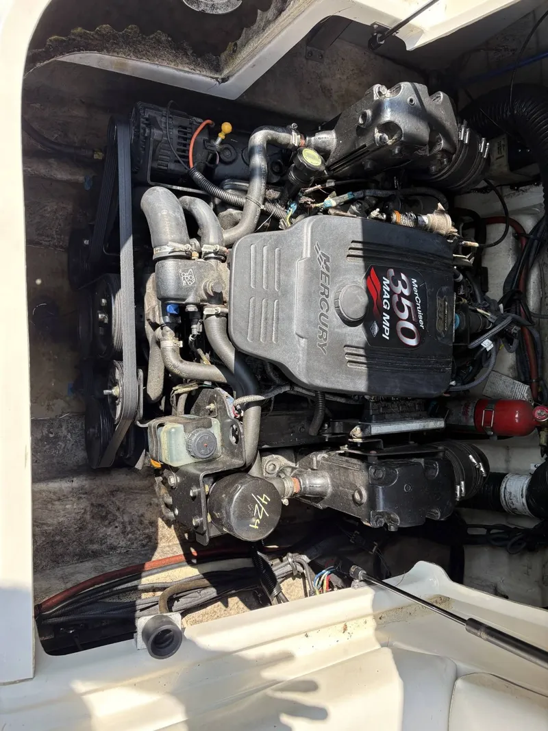 Slide: The Image of Sea Ray 240 Sundeck 2008 - 9