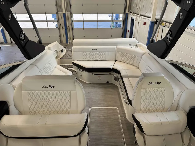 Slide: The Image of Sea Ray 280SLX 2019 - 7