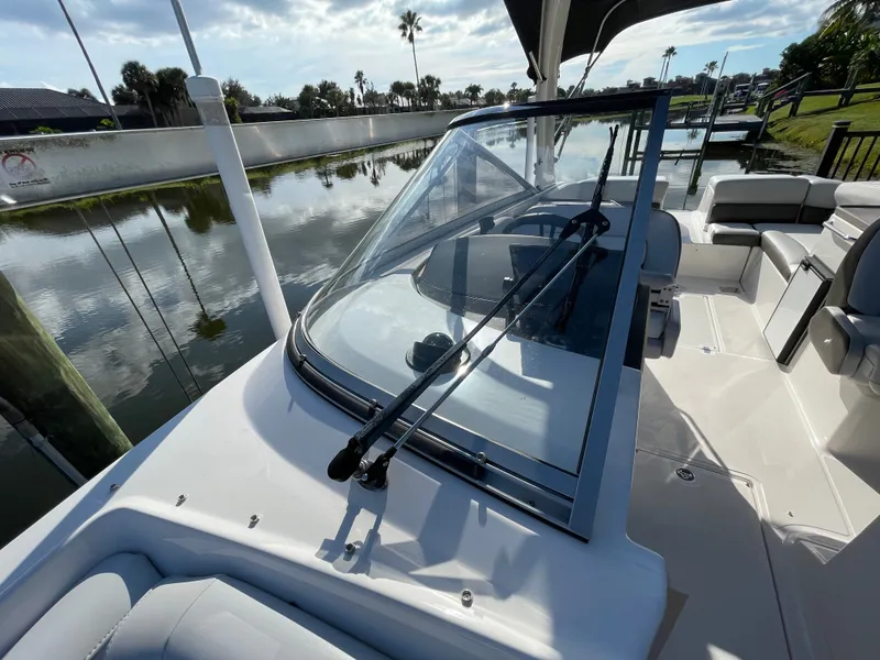Slide: The Image of Regal 2700 Bowrider 2011 - 34