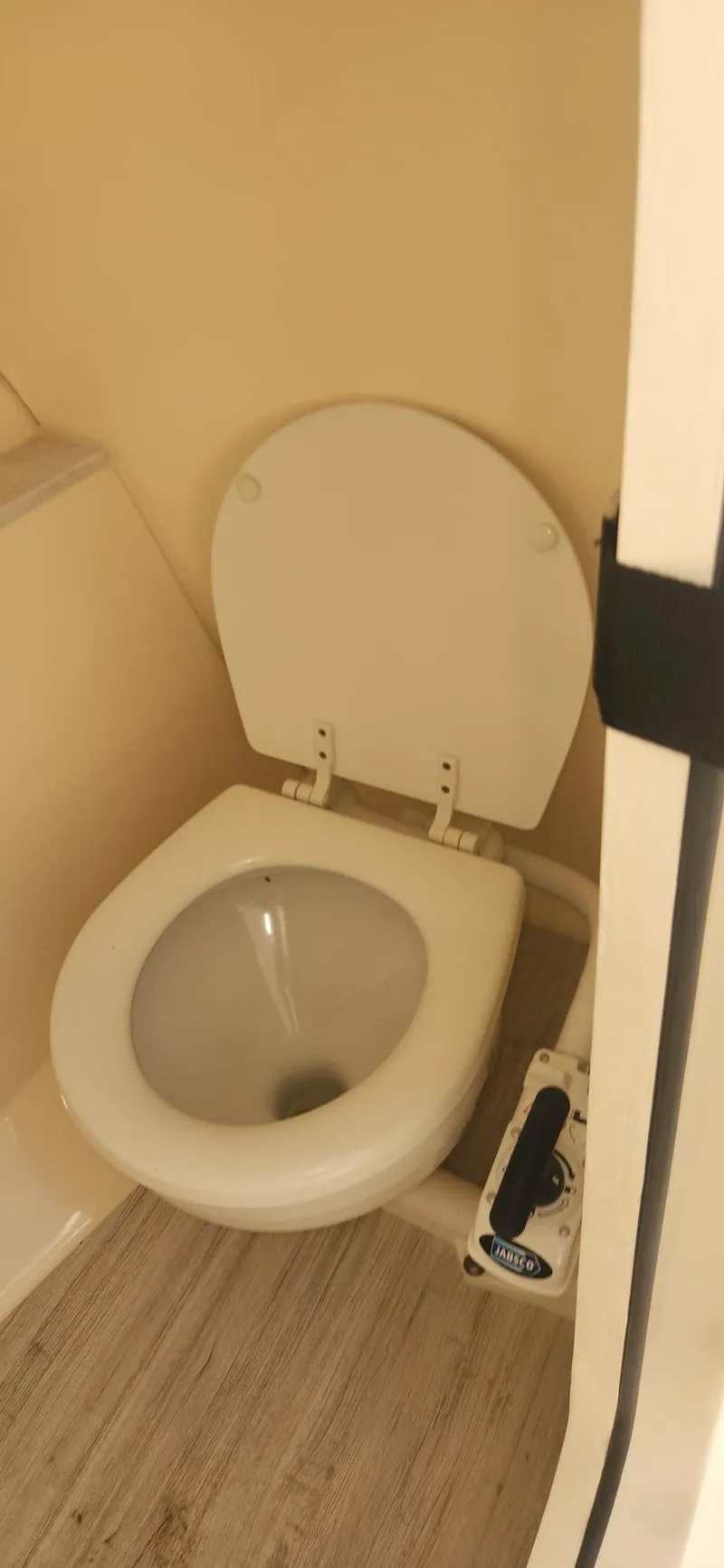 Slide: The Image of Scout 240 Dorado 2023 - 21