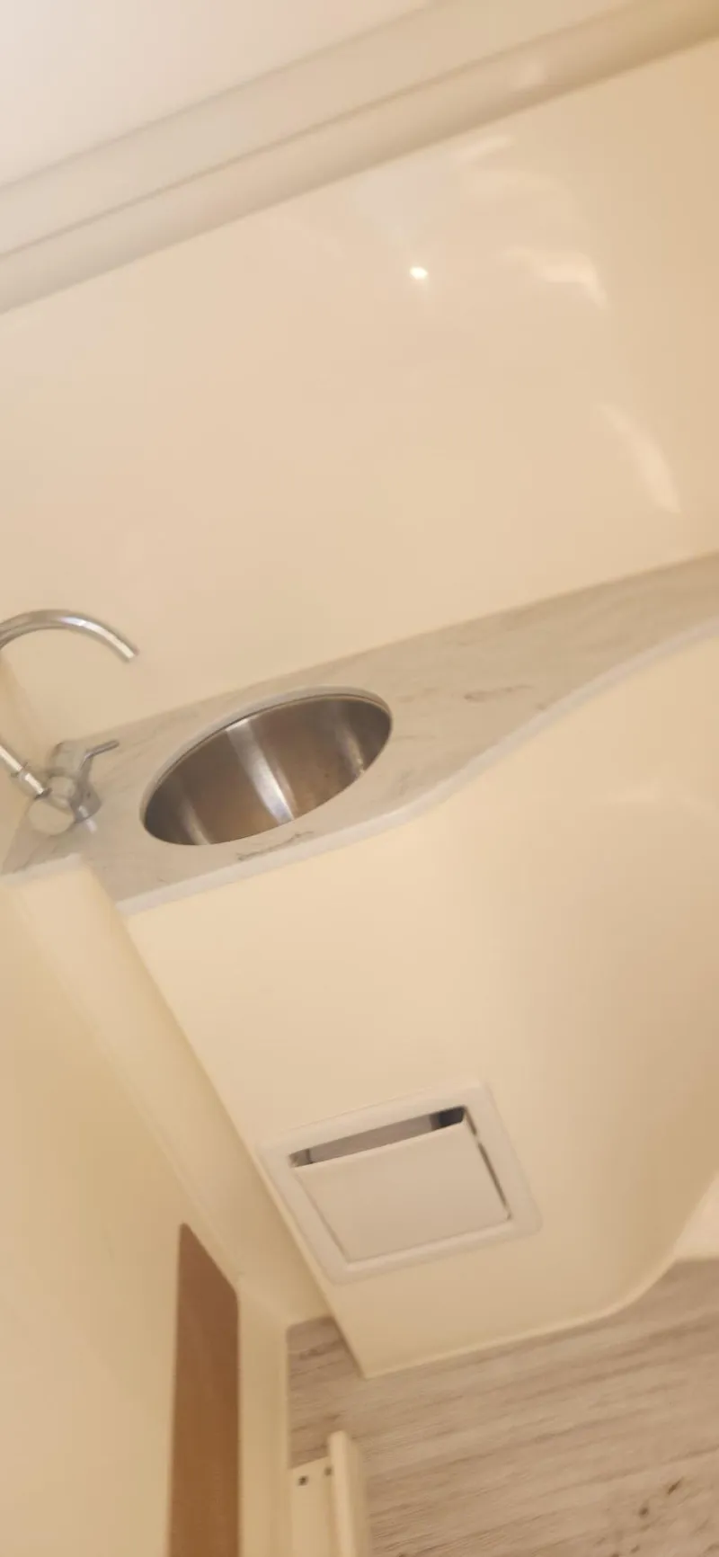 Slide: The Image of Scout 240 Dorado 2023 - 22