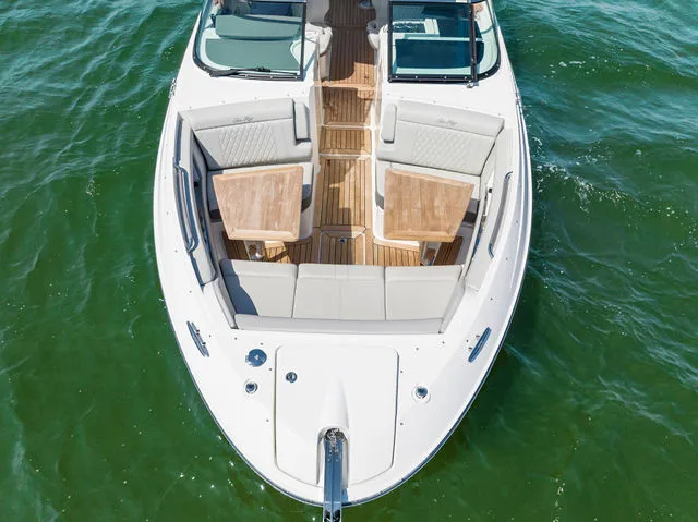 Slide: The Image of Sea Ray SLX 350 2023 - 57