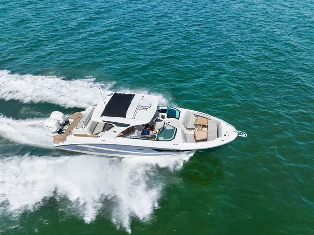 Slide: The Image of Sea Ray SLX 350 2023 - 60