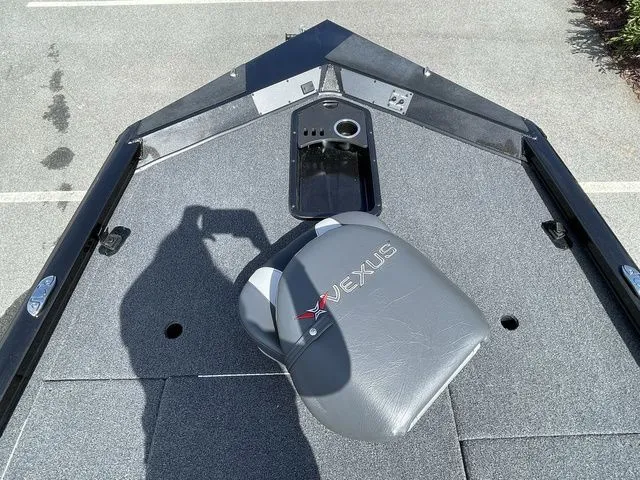 Slide: The Image of 2023 Vexus AVX181 boat deck with seat and storage compartment. - 8