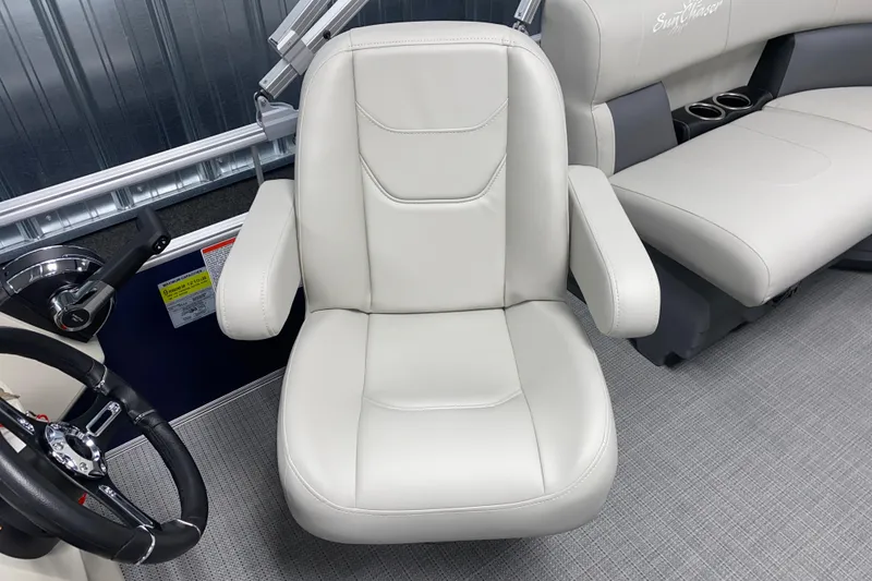 Slide: The Image of Captain's chair in 2026 SunChaser Vista 20 LR boat, featuring sleek design and comfortable seating. - 7