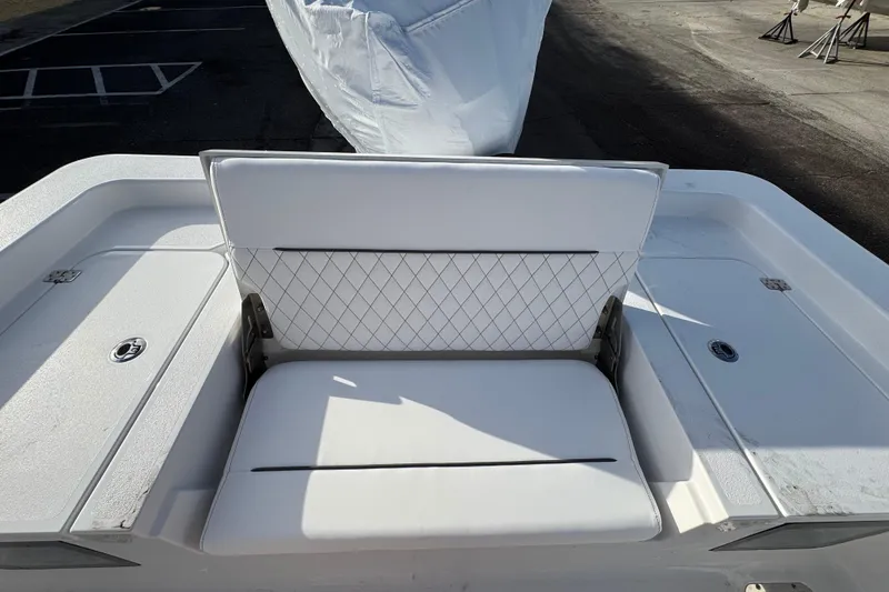 Slide: The Image of Rear cockpit seating and livewells on Sportsman Masters 227 - 9