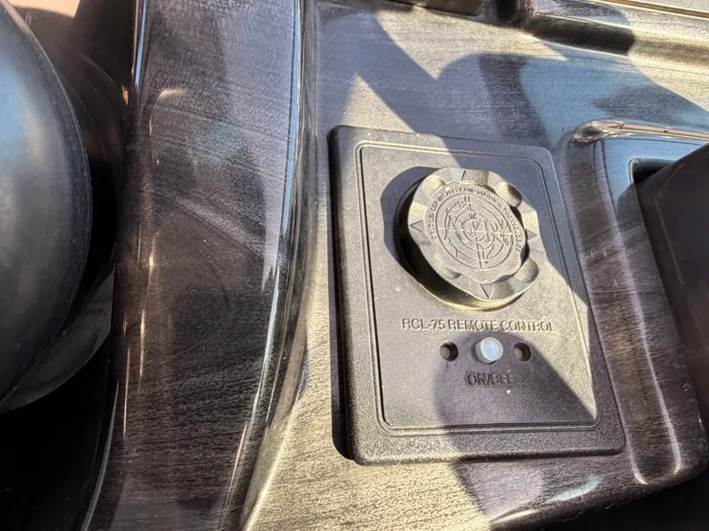 Slide: The Image of Monterey 335 Sport Yacht 2019 - 22