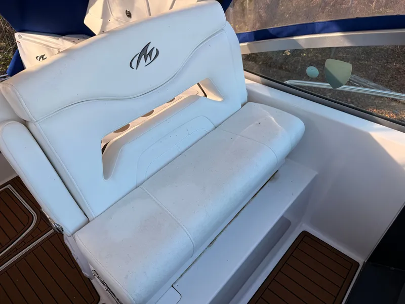 Slide: The Image of Monterey 335 Sport Yacht 2019 - 31
