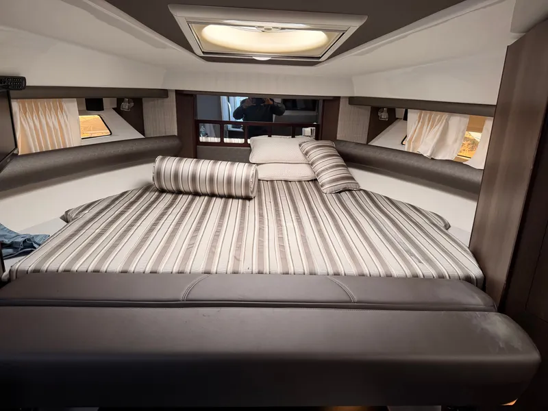 Slide: The Image of Monterey 335 Sport Yacht 2019 - 47