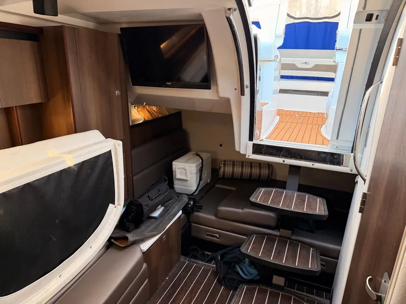 Slide: The Image of Monterey 335 Sport Yacht 2019 - 54