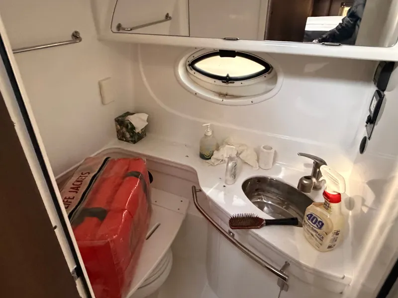 Slide: The Image of Monterey 335 Sport Yacht 2019 - 55