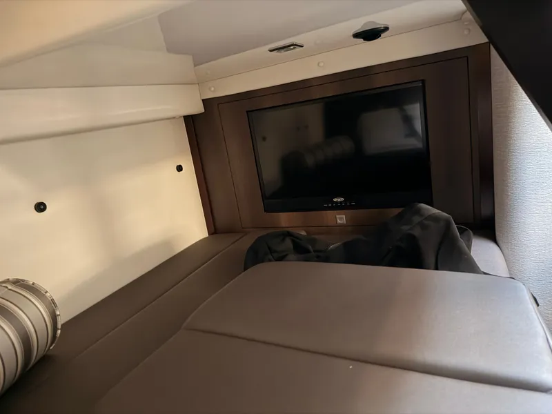 Slide: The Image of Monterey 335 Sport Yacht 2019 - 62