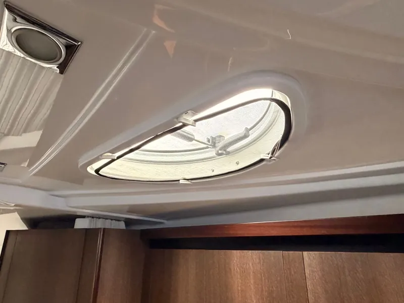 Slide: The Image of Monterey 335 Sport Yacht 2019 - 64