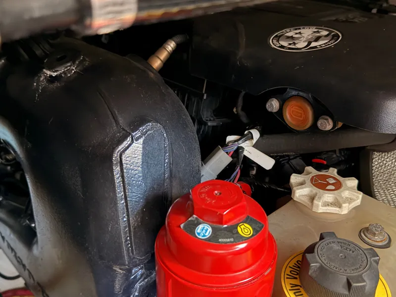 Slide: The Image of Monterey 335 Sport Yacht 2019 - 77