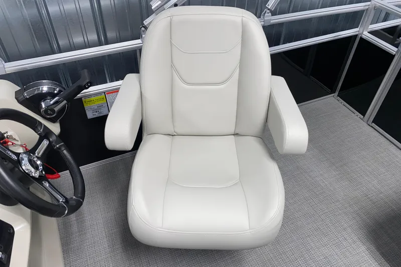 Slide: The Image of Captain's chair on 2026 SunChaser Vista 20 CRB pontoon boat, featuring sleek design and comfort. - 7