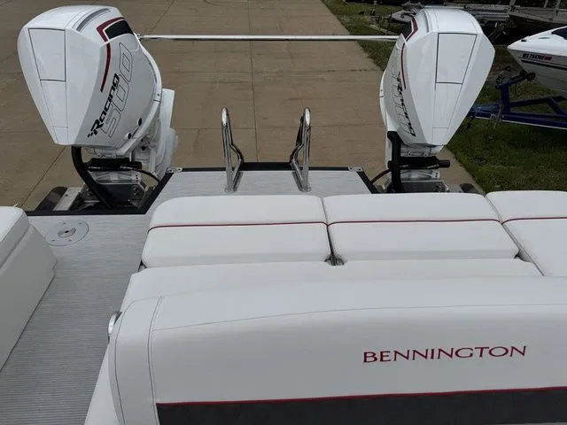 Slide: The Image of Bennington Q Swingback 27 QSBWAX2 2026 - 10