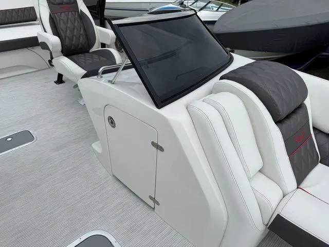 Slide: The Image of Bennington Q Swingback 27 QSBWAX2 2026 - 15