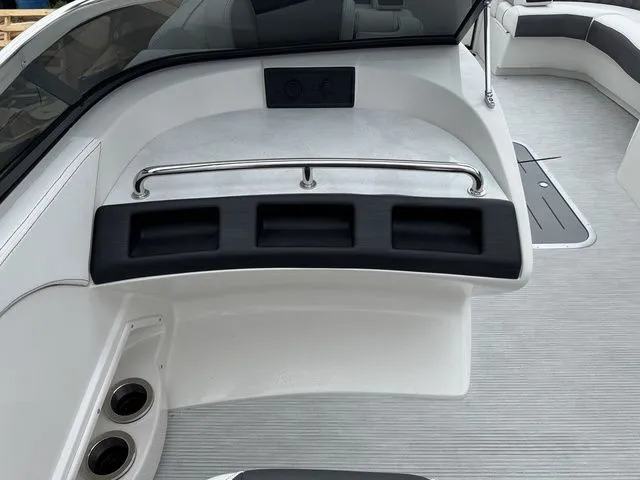 Slide: The Image of Bennington Q Swingback 27 QSBWAX2 2026 - 22