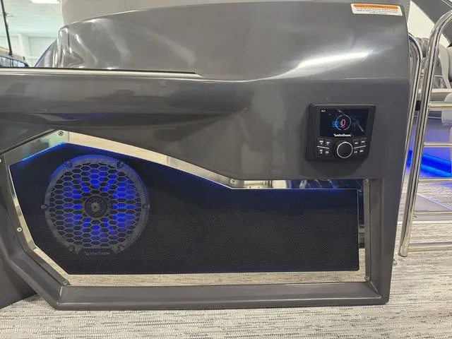 Slide: The Image of Bennington QX Quad Bench 25 QXFBWA 2026 - 19