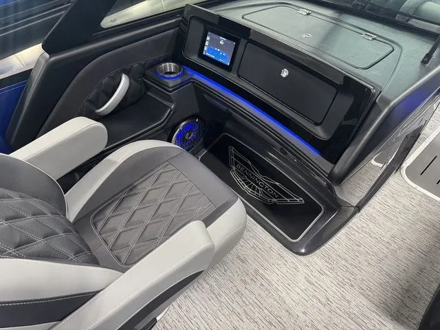 Slide: The Image of Bennington QX Quad Bench 25 QXFBWA 2026 - 8