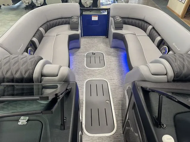 Slide: The Image of Bennington QX Quad Bench 25 QXFBWA 2026 - 9