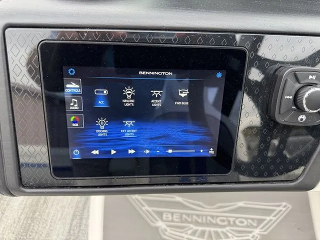 Slide: The Image of Bennington M Swingback 26 MSB 2025 - 15