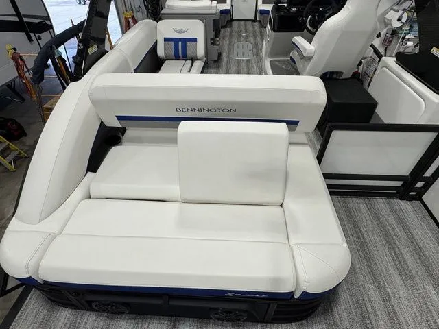 Slide: The Image of Bennington M Swingback 26 MSB 2025 - 23