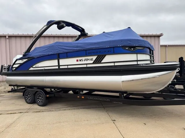 Slide: The Image of Bennington M Swingback 26 MSB 2025 - 7