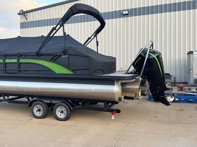 Slide: The Image of Bennington S Quad Bench 22 SSR 2025 - 4