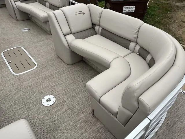 Slide: The Image of Bennington 25RSRX1 2018 - 10