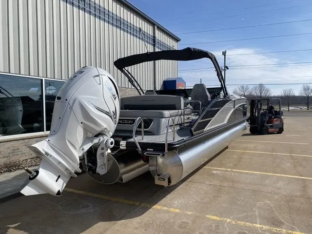 Slide: The Image of Bennington 25 RXSBW 2023 - 3