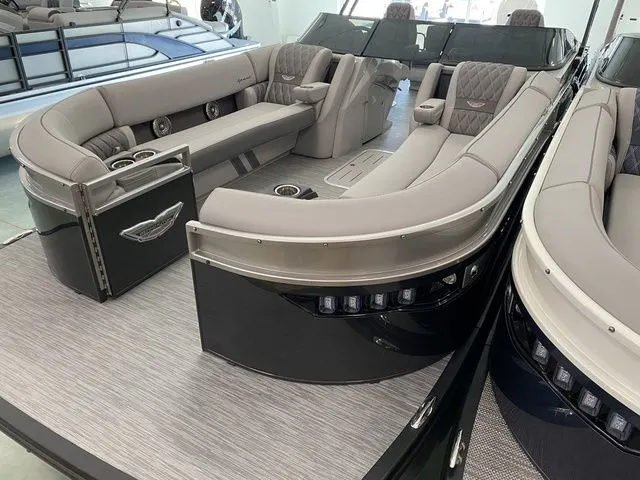 Slide: The Image of Bennington 25 RXSBW 2023 - 5