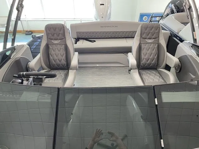 Slide: The Image of Bennington 25 RXSBW 2023 - 7
