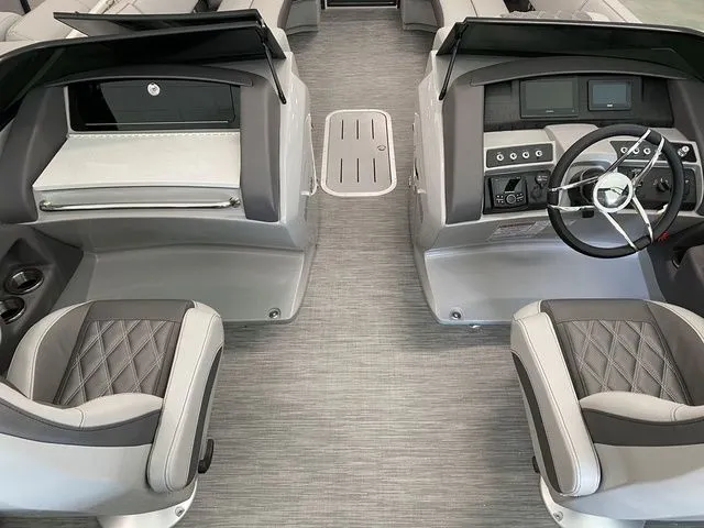 Slide: The Image of Bennington 25 RXSBW 2023 - 9