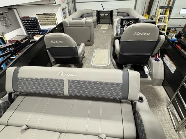 Slide: The Image of Barletta Lusso 25' Q 2023 - 17