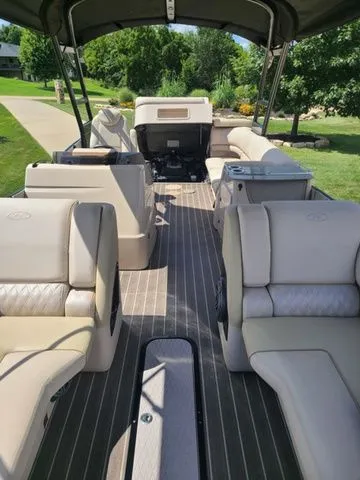 Slide: The Image of Harris Grand Mariner SEL250 2016 - 11